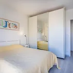 Port De La Gavine I-5 By Interhome * Hyeres