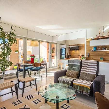 Port De La Gavine I-5 By Interhome * Hyeres