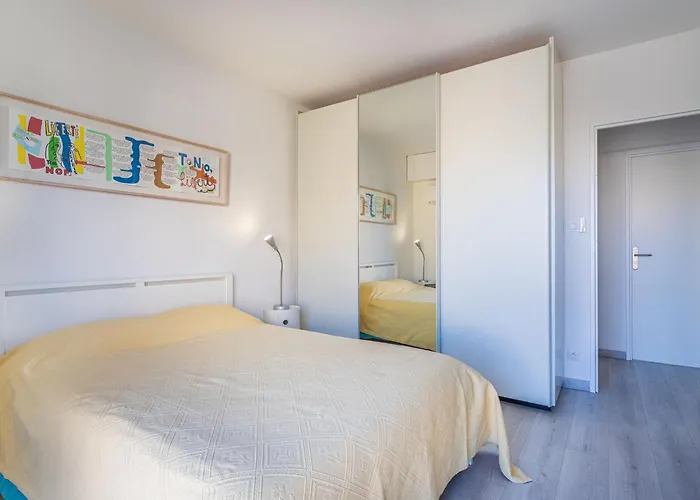 Port De La Gavine I-5 By Interhome * Hyères